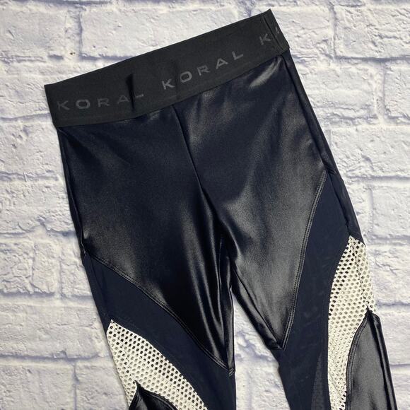 Koral Leggings in Black and White - Picture 2 of 6